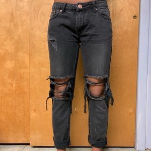 LOW RISE BOYFRIEND JEANS SIZE SM 24